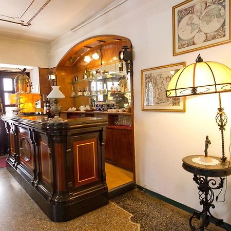 Albergo Cavallino 토르토나 외부 사진
